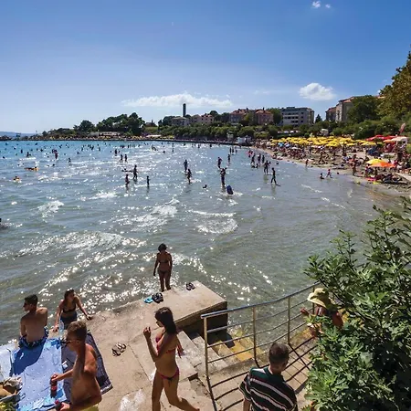 Two-bedroom In شقة *