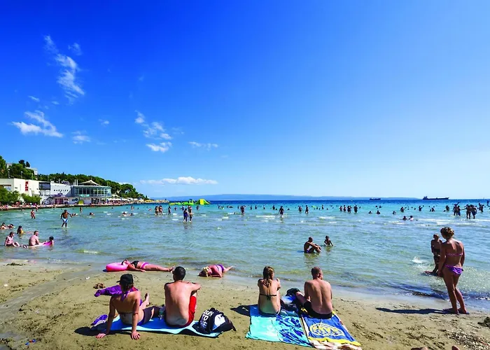 Two-bedroom In 公寓 *