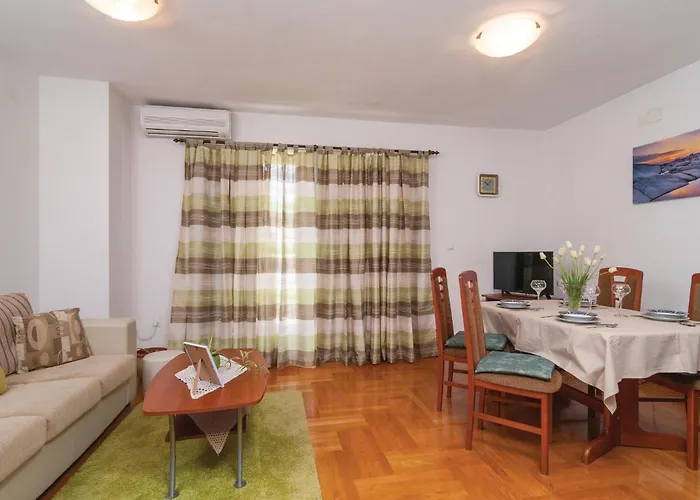 Two-bedroom In 公寓 斯普利特